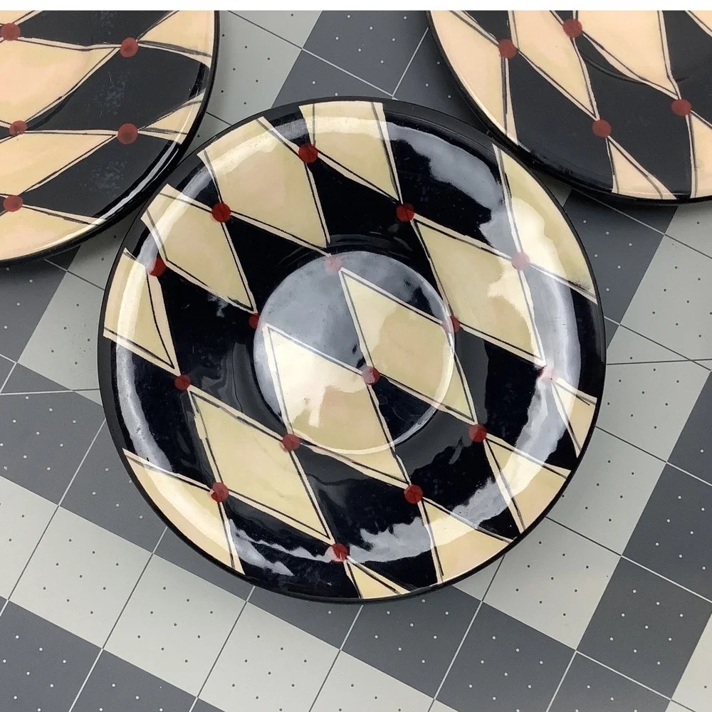 Lori Siebert Silvestri Harlequin Diamond Saucer Plates Set of 4 Black Cream Red - Picture 2 of 5